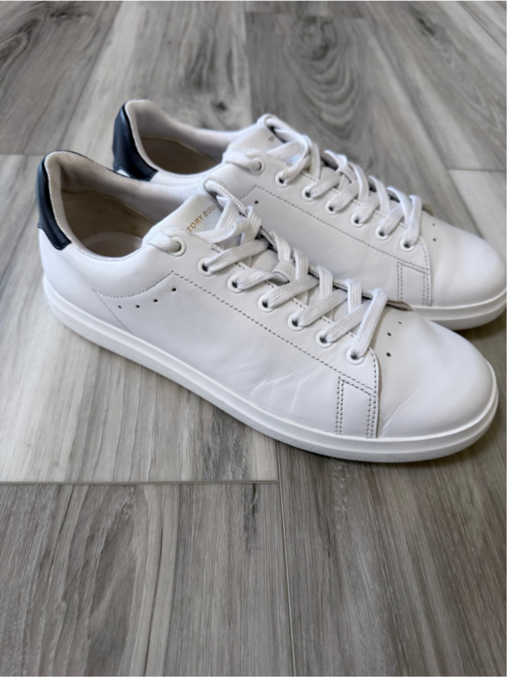 Tory Burch Howell Court White Leather Sneakers Women’s 9.5 Navy 73057